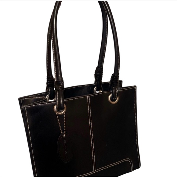 Wilson Black Genuine Leather Handbag – Classic Structure - Picture 3 of 10